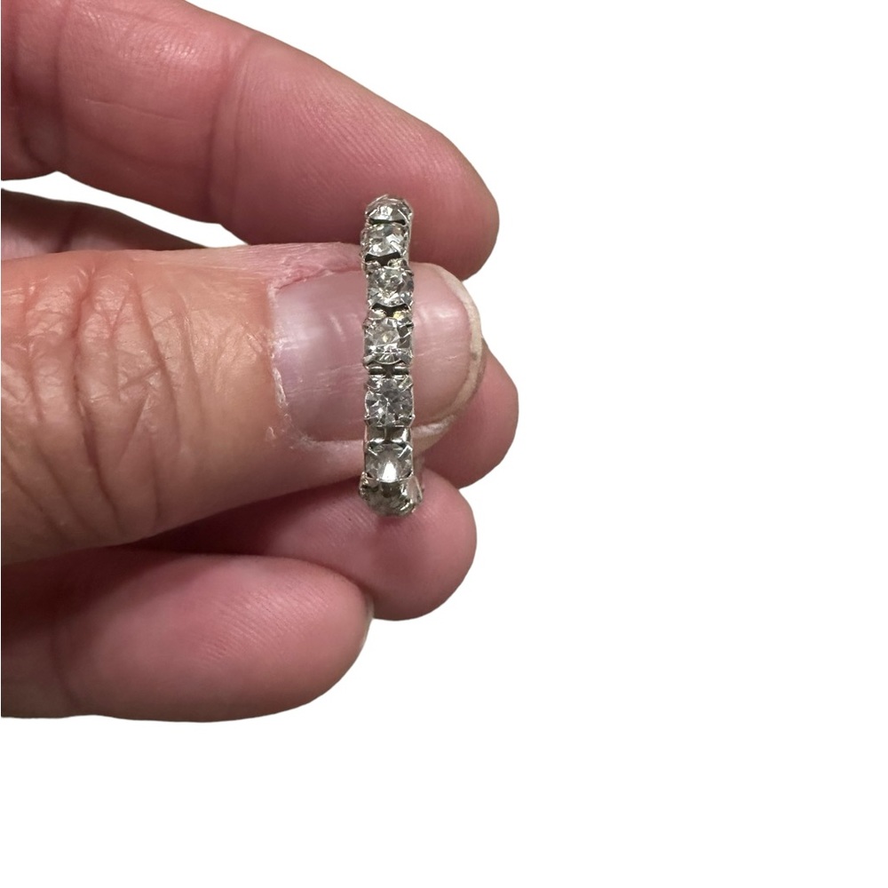Flexible Diamond Rhinestone Band Ring - Picture 4 of 6